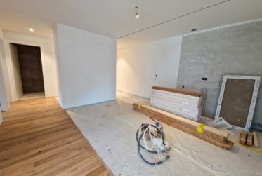 Lumineux 4,5 pièces neuf avec terrasse et vue imprenable à Signèse