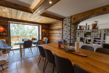 Chalet avec vue panoramique à l’Entrée de Crans-Montana
