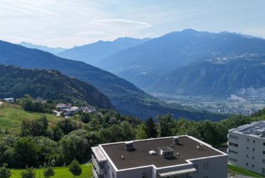 Attique 4.5 pièces d'exception à Ayent avec vue panoramique